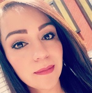 Meet your Posher, Pam